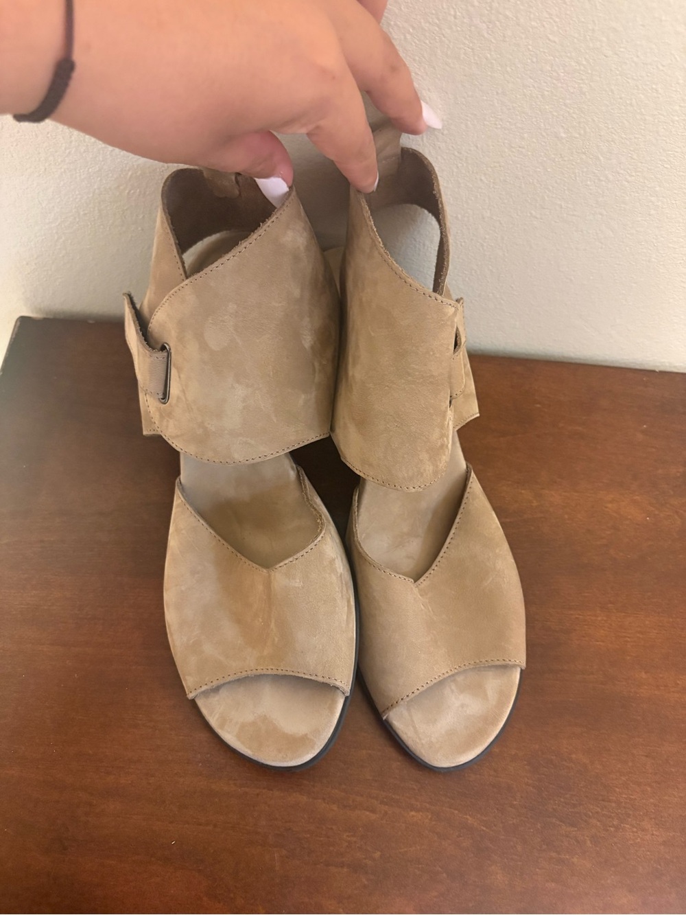 Arche Tan Suede Open-Toe Ankle Sandals